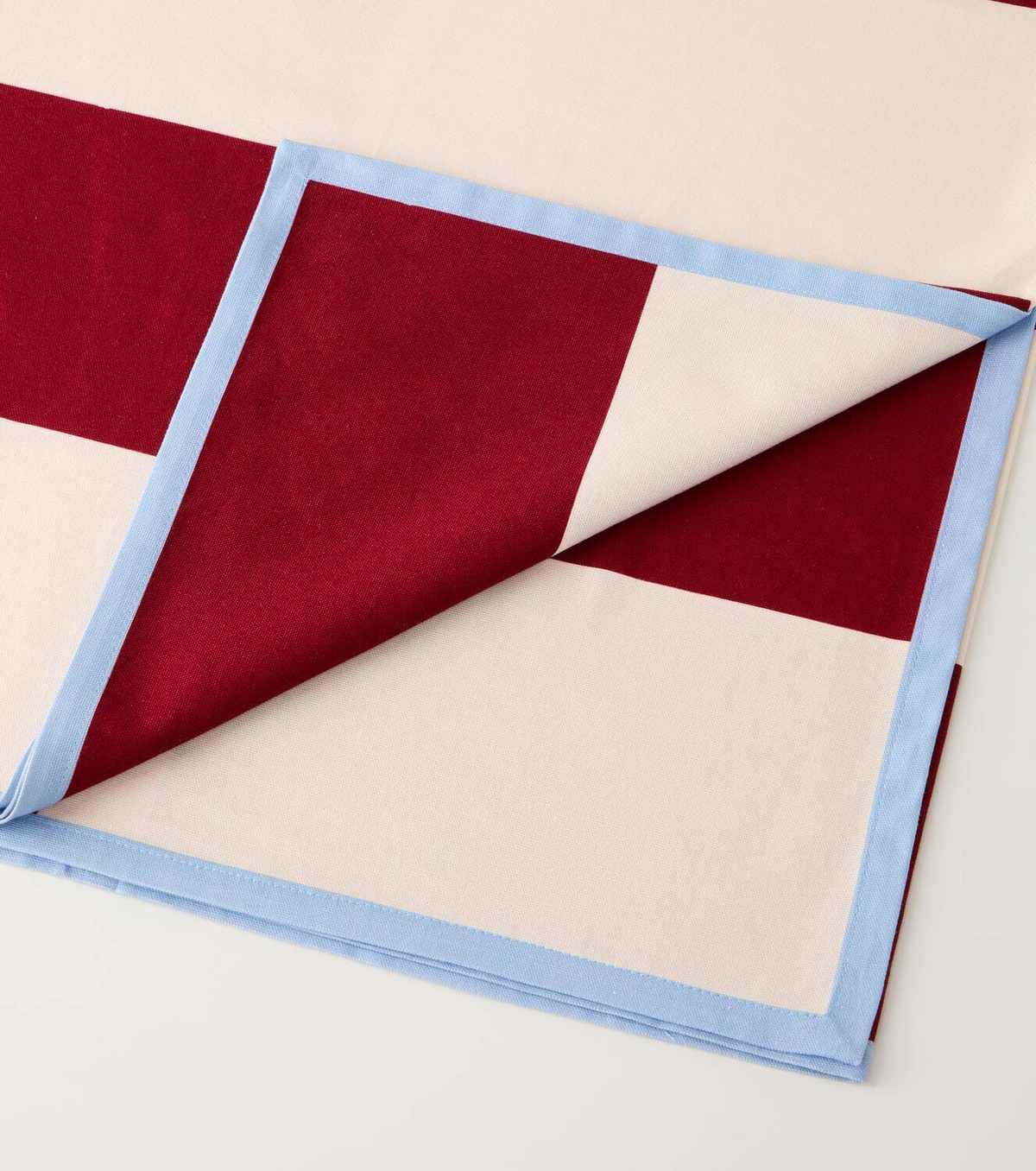 La DoubleJ Striped linen tablecloth