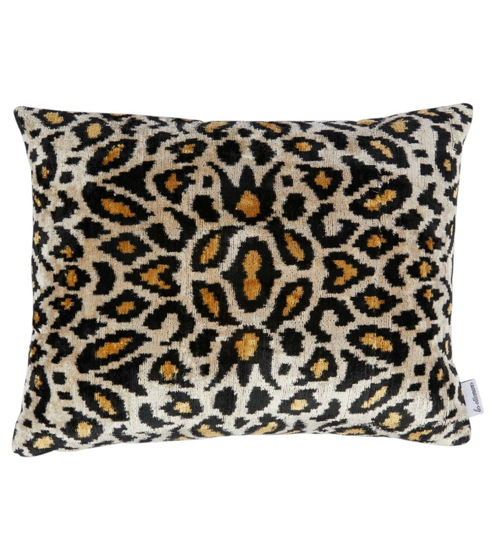 Photo: Les-Ottomans Silk and cotton velvet cushion