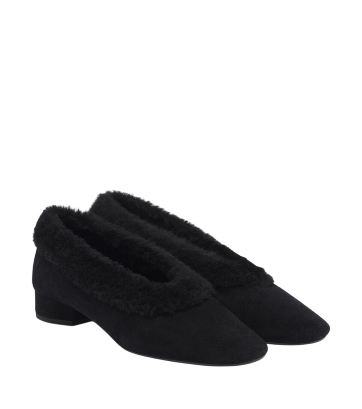 Photo: Aeyde Delia shearling-lined suede ballet flats