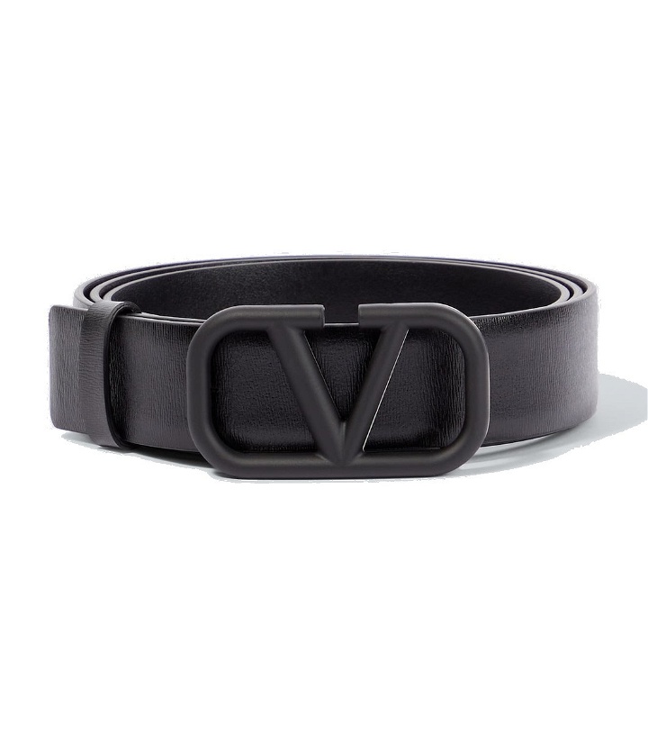 Photo: Valentino Garavani VLogo Signature 30 leather belt
