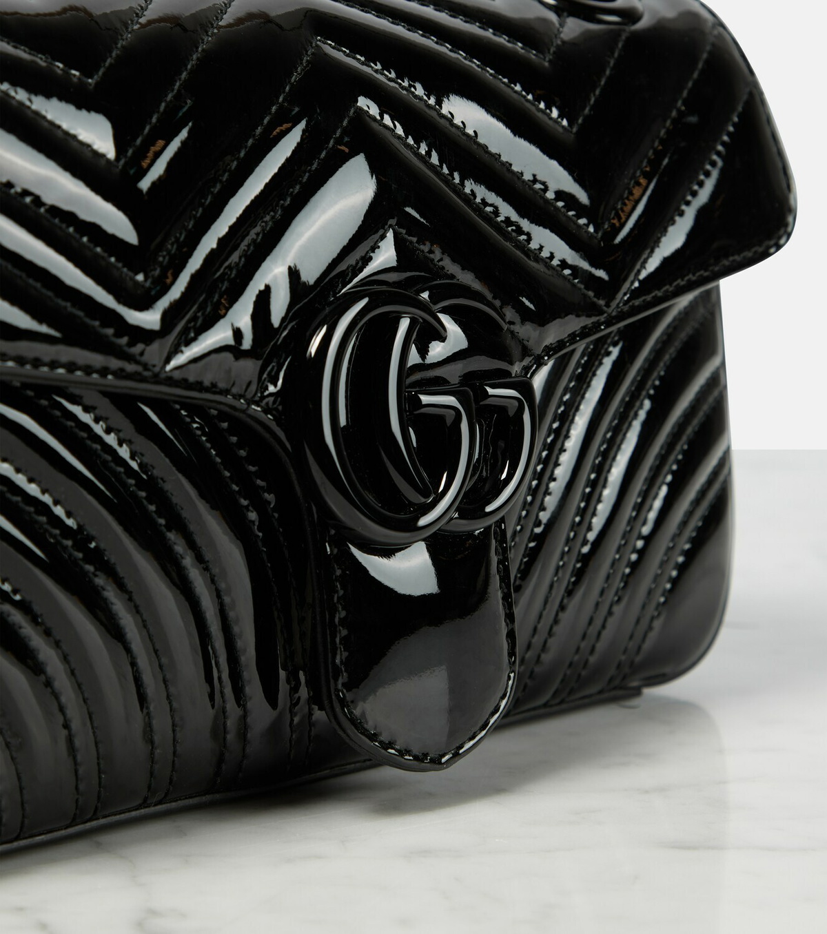 【VIP価格】GUCCI GG SMALL PATENT LEATHER SHOULDER BAG Gucci GG Marmont patent leather shoulder bag Gucci