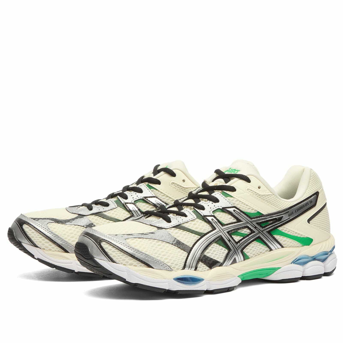 Asics Gel-Cumulus 16 Sneakers in Ivory/Pure Silver