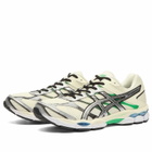 Asics Gel-Cumulus 16 Sneakers in Ivory/Pure Silver