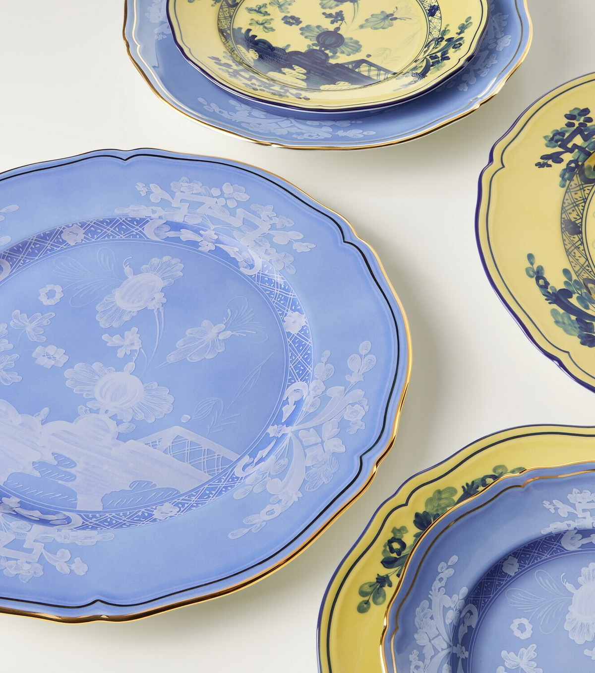 Ginori 1735 Oriente Italiano porcelain charger plate