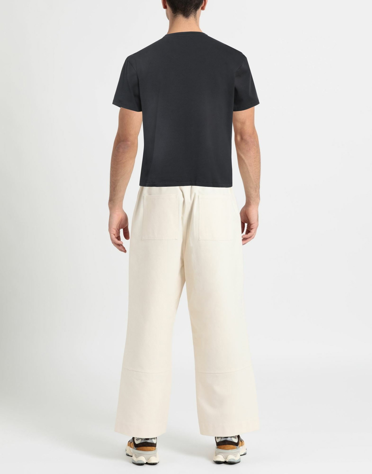 Guess Mens T-shirt in Black