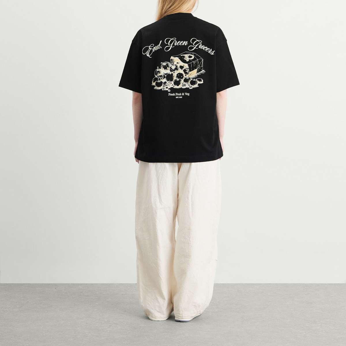 END. Fresh Produce T-Shirt in Black