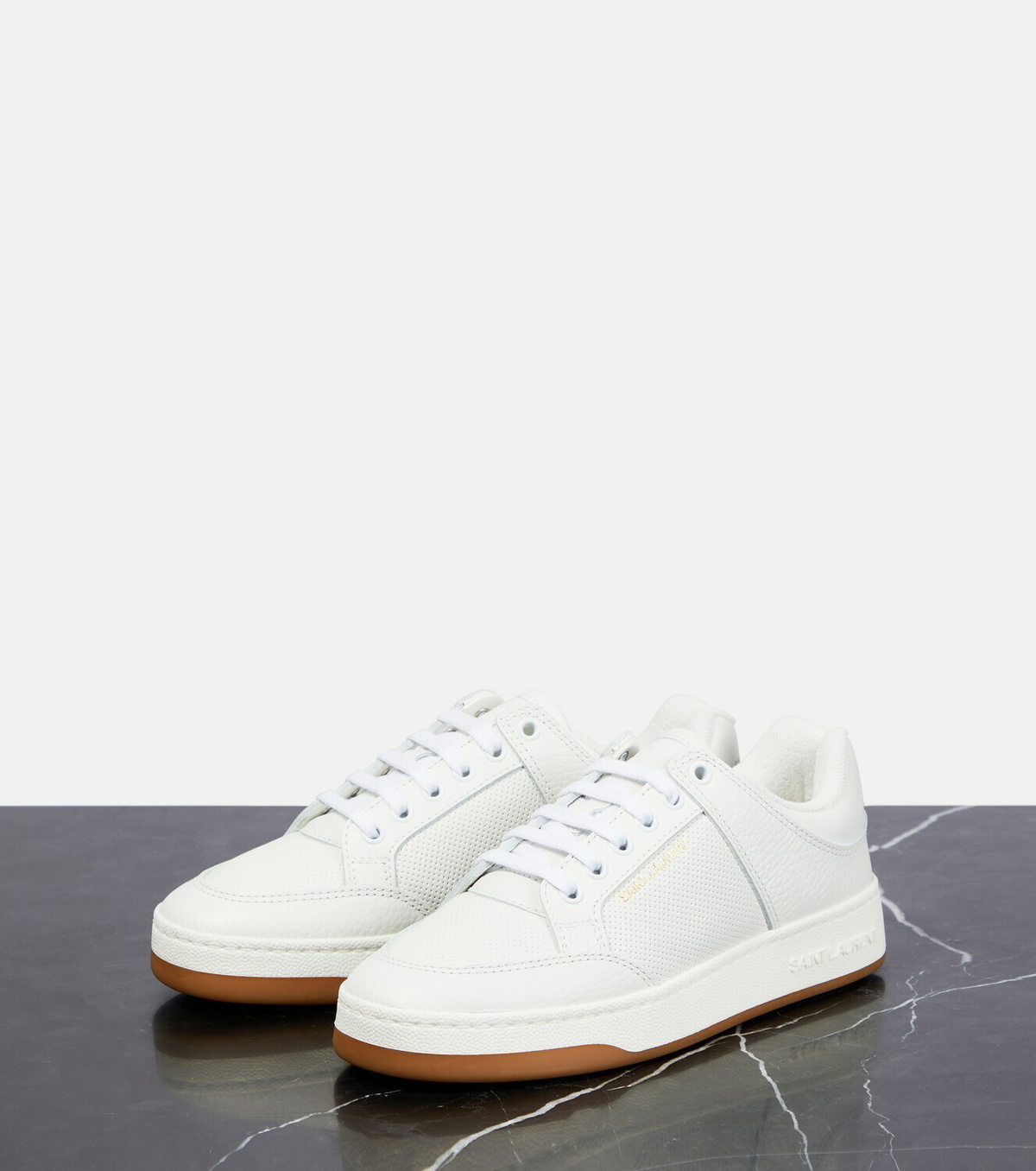 【関税＆送料込み】Saint Laurent Sl/61 Low Top Sneakers 18431410_40618647_600.jpg