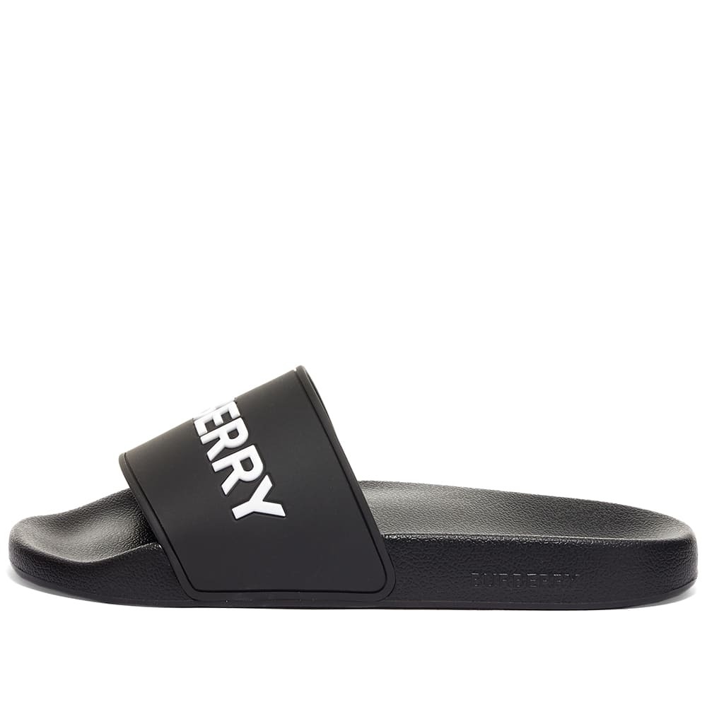 ★関税込★BURBERRY★ロゴ ディテール スライド ★ Burberry Women's Furley Logo Slide in Pale Blue Burberry