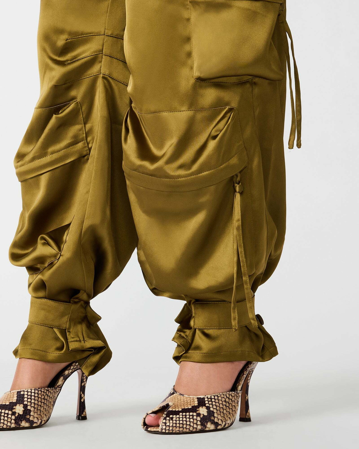 Steve Madden Duo Pants in Green