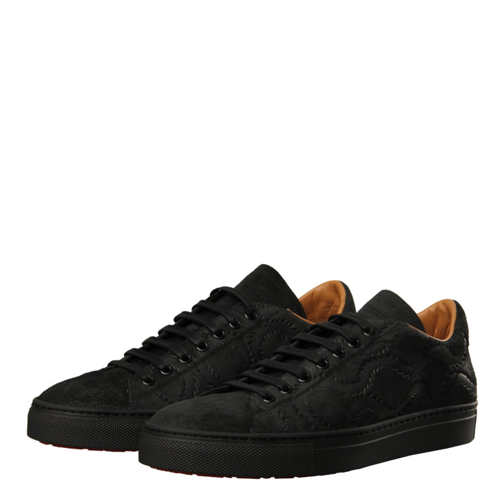 Photo: Derby Trainers - Black