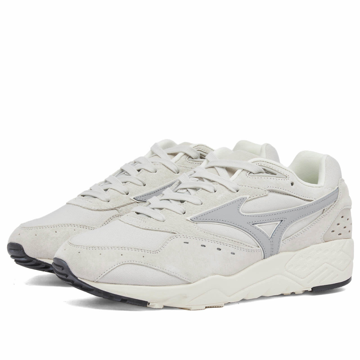 Mizuno Contender Premium Sneakers in Lunar Rock/Ultimate Grey/Black