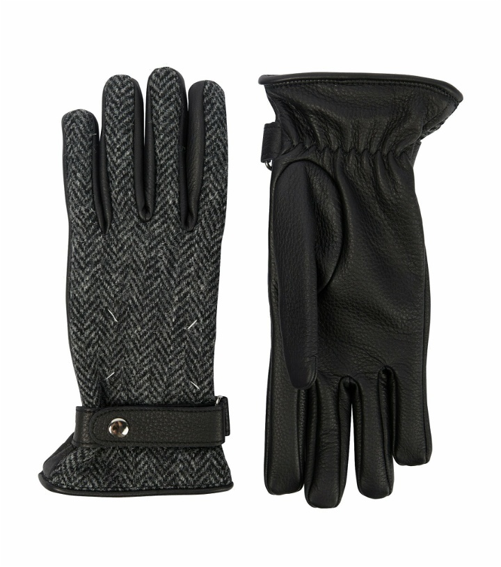 Photo: Maison Margiela - Herringbone and leather gloves