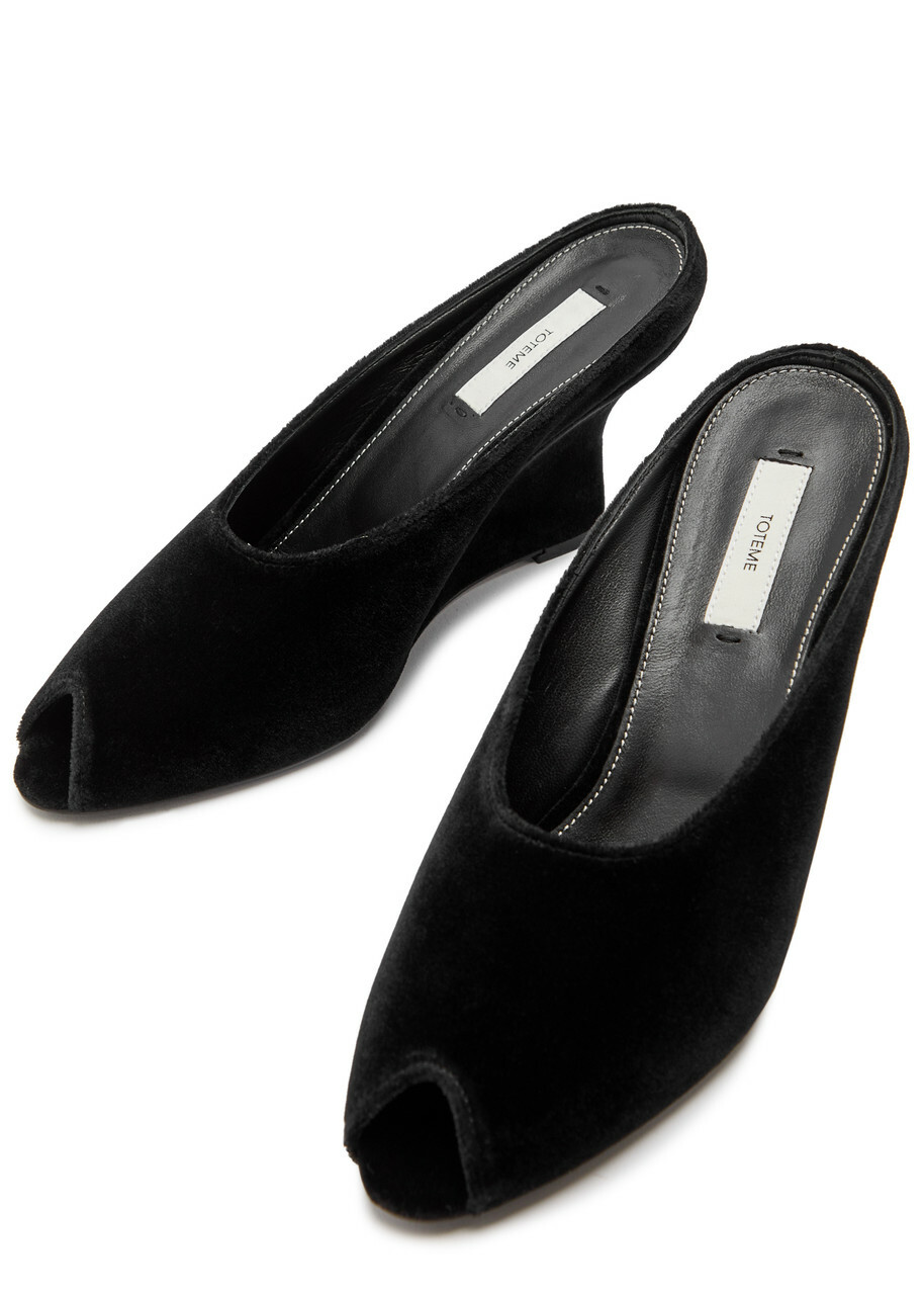 Toteme 85 Peep-toe Velvet Mules Black
