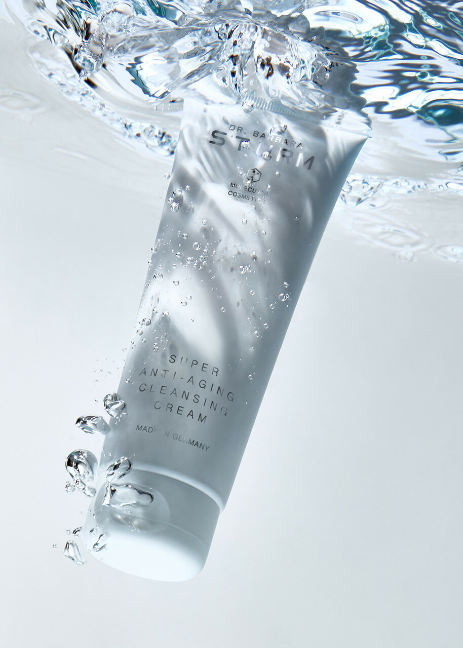 DR Barbara Sturm Super Anti-Aging Cream, Beyond Beauty, Cleansing