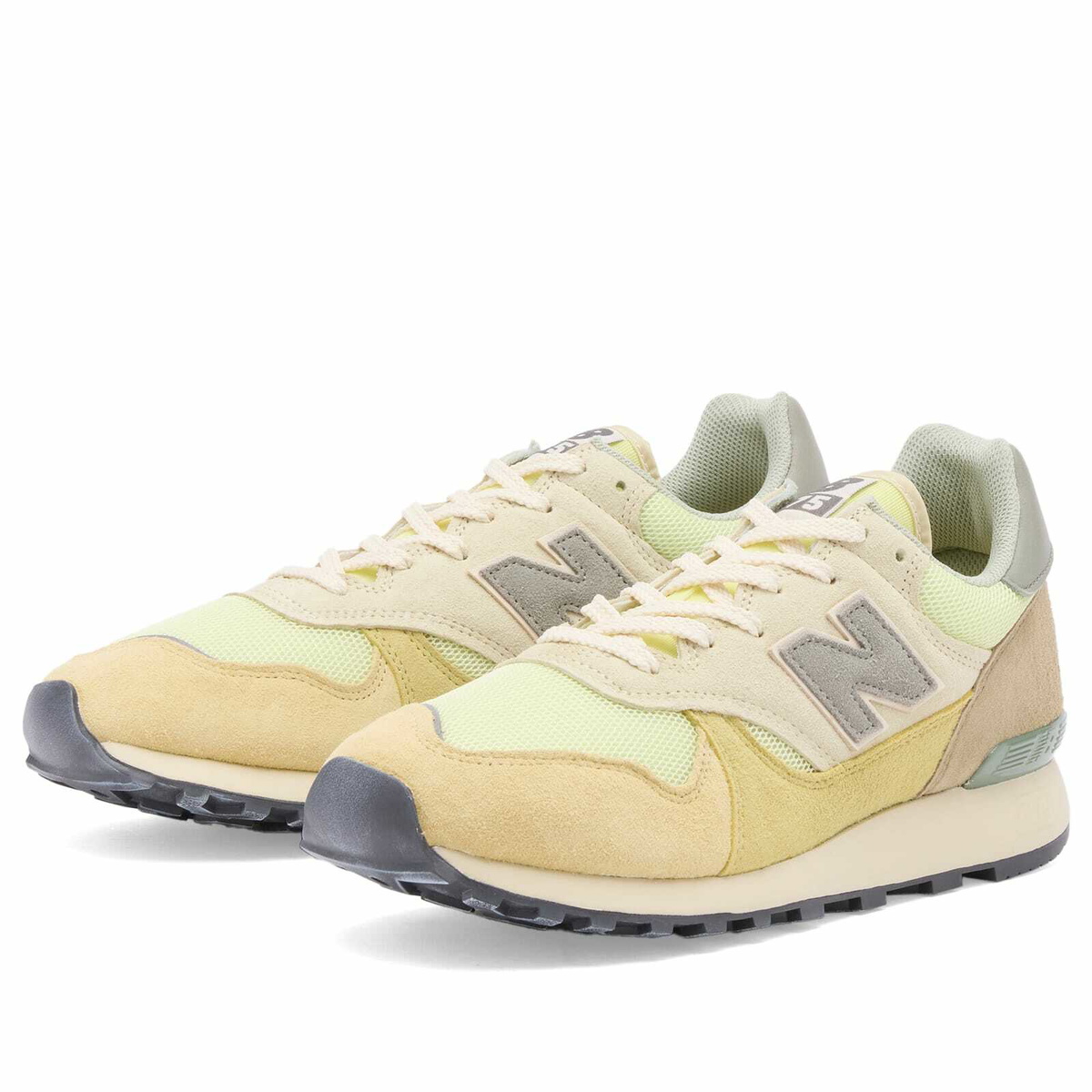 New Balance x Auralee 475 Sneaker in Aloe Wash