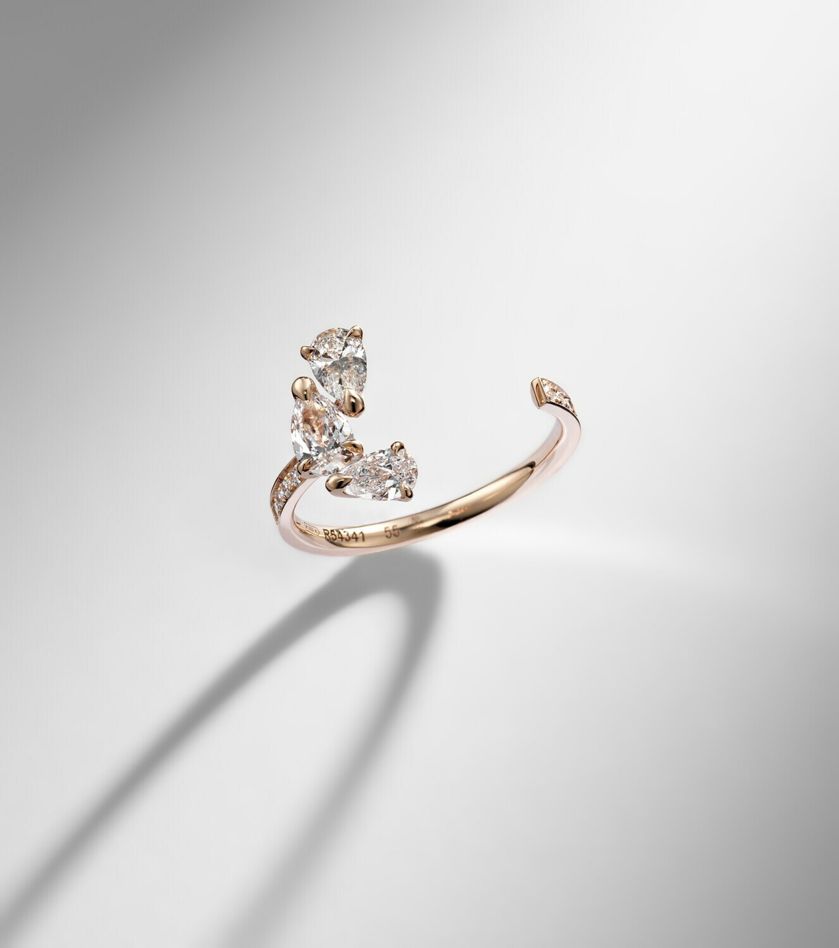 Repossi Serti Sur Vide 18kt rose gold ring with diamonds