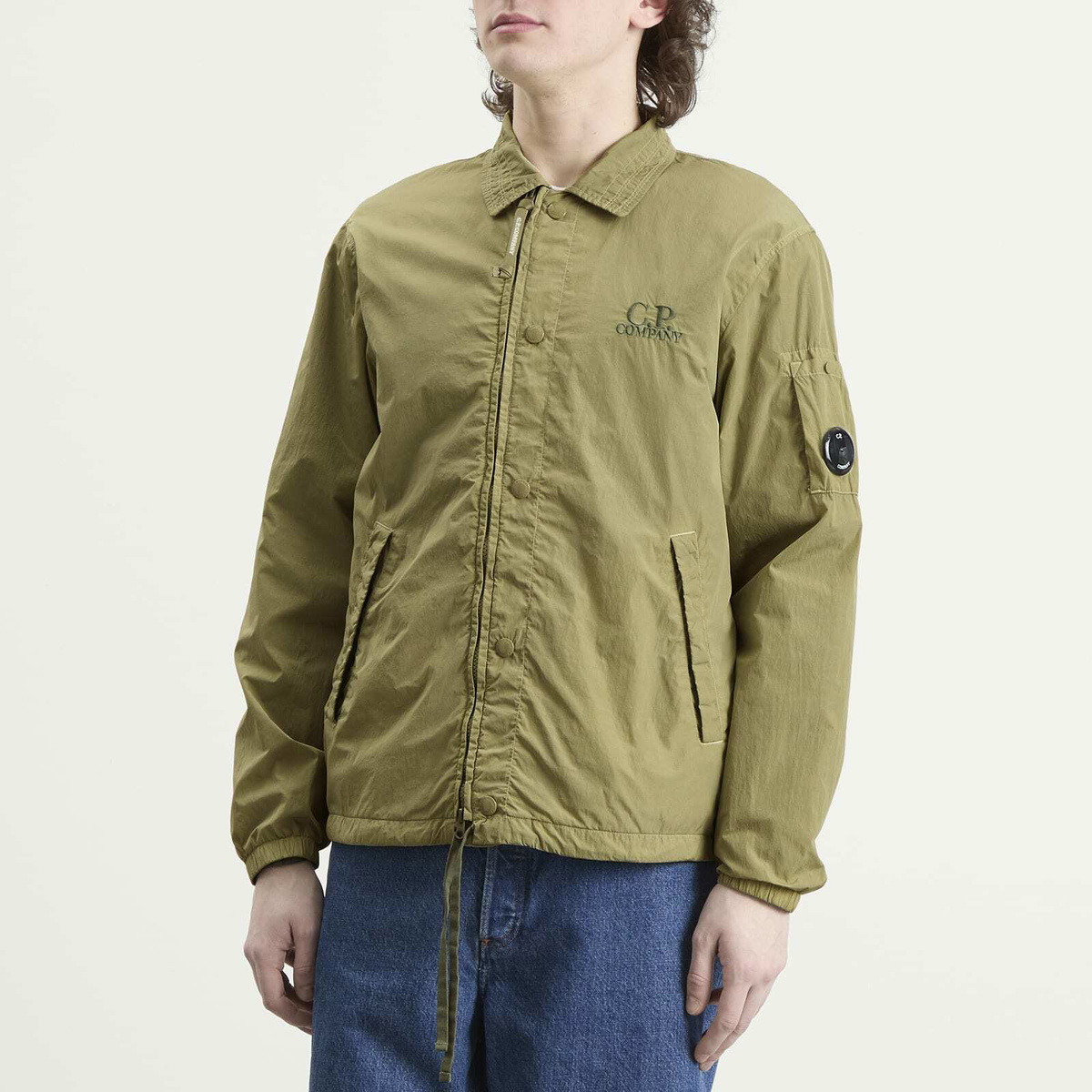 C.P. Company Men's Chrome-R Zipped Lens Logo Overshirt in Moss