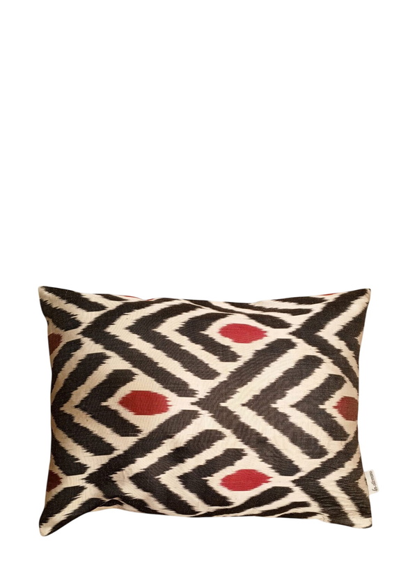 Photo: Les-Ottomans Geometric Patterned Cushion