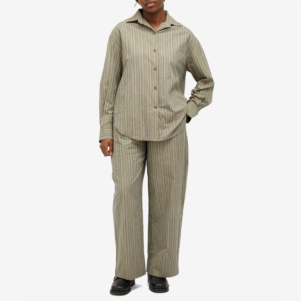 Faithfull The Brand Women's Vieu Relxaed Stripe Pants in Khaki Stripe