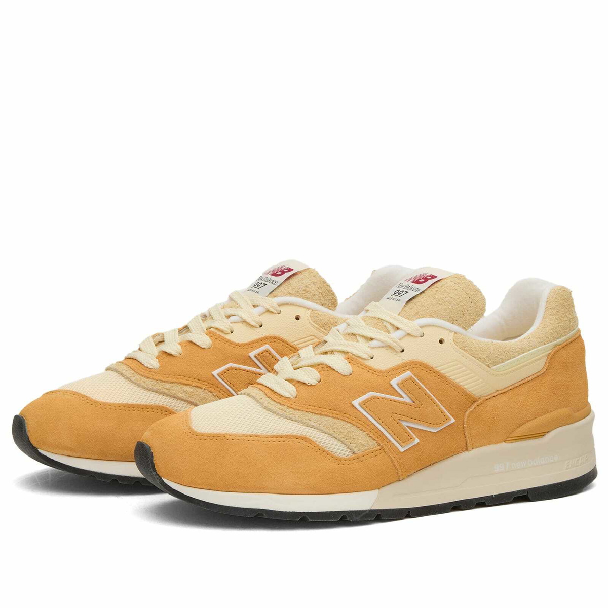New Balance 997 Sneaker in Dried Arpricot