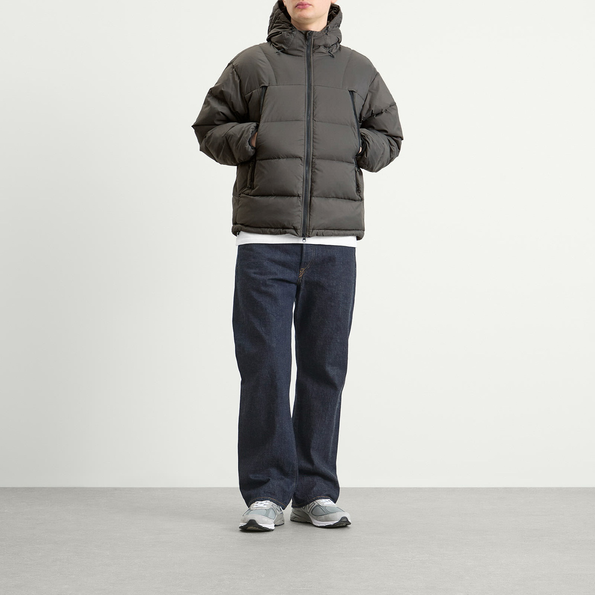 FrizmWORKS Men's Altavia Down Parka Jacket in Gun Metal