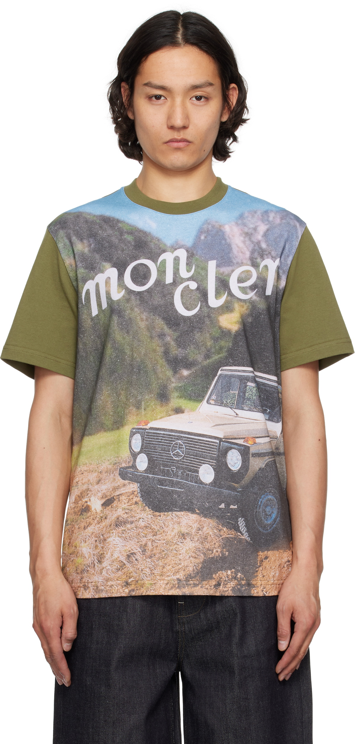 MONCLER GENIUS × HYKE Tシャツ Moncler Men's Genius x HYKE Long Sleeve Logo T-Shirt in White Moncler