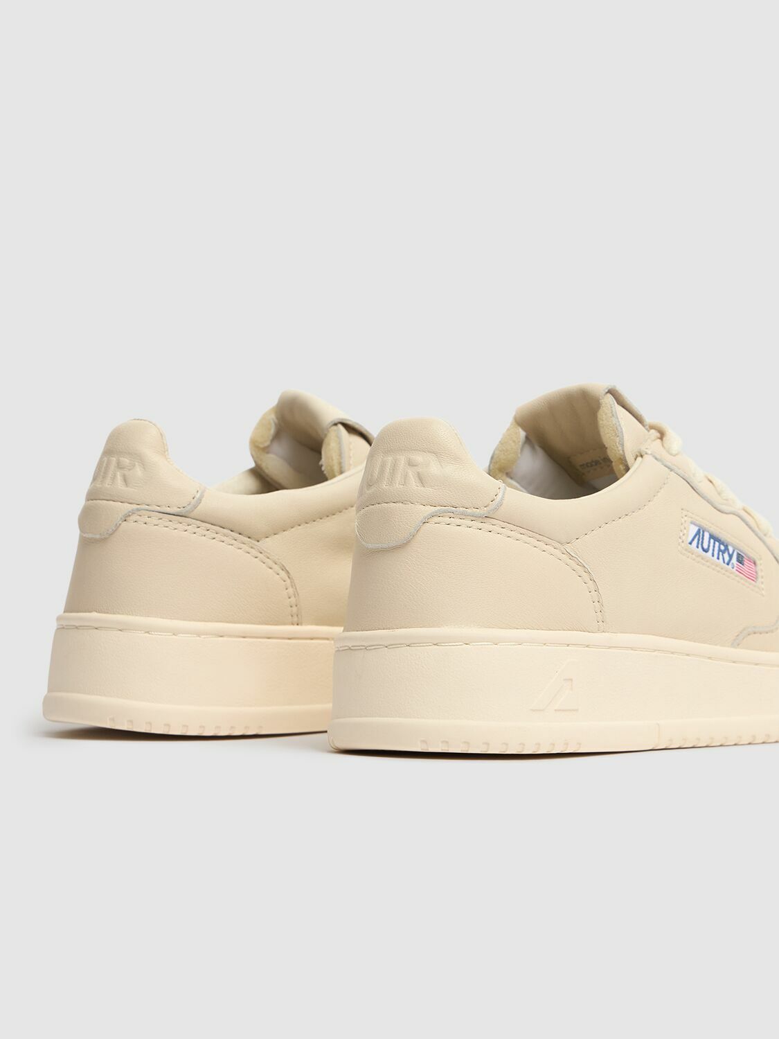 AUTRY Medalist Low Sneakers Autry