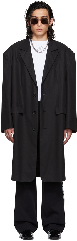 Photo: LU'U DAN Black Oversized Tailored Coat