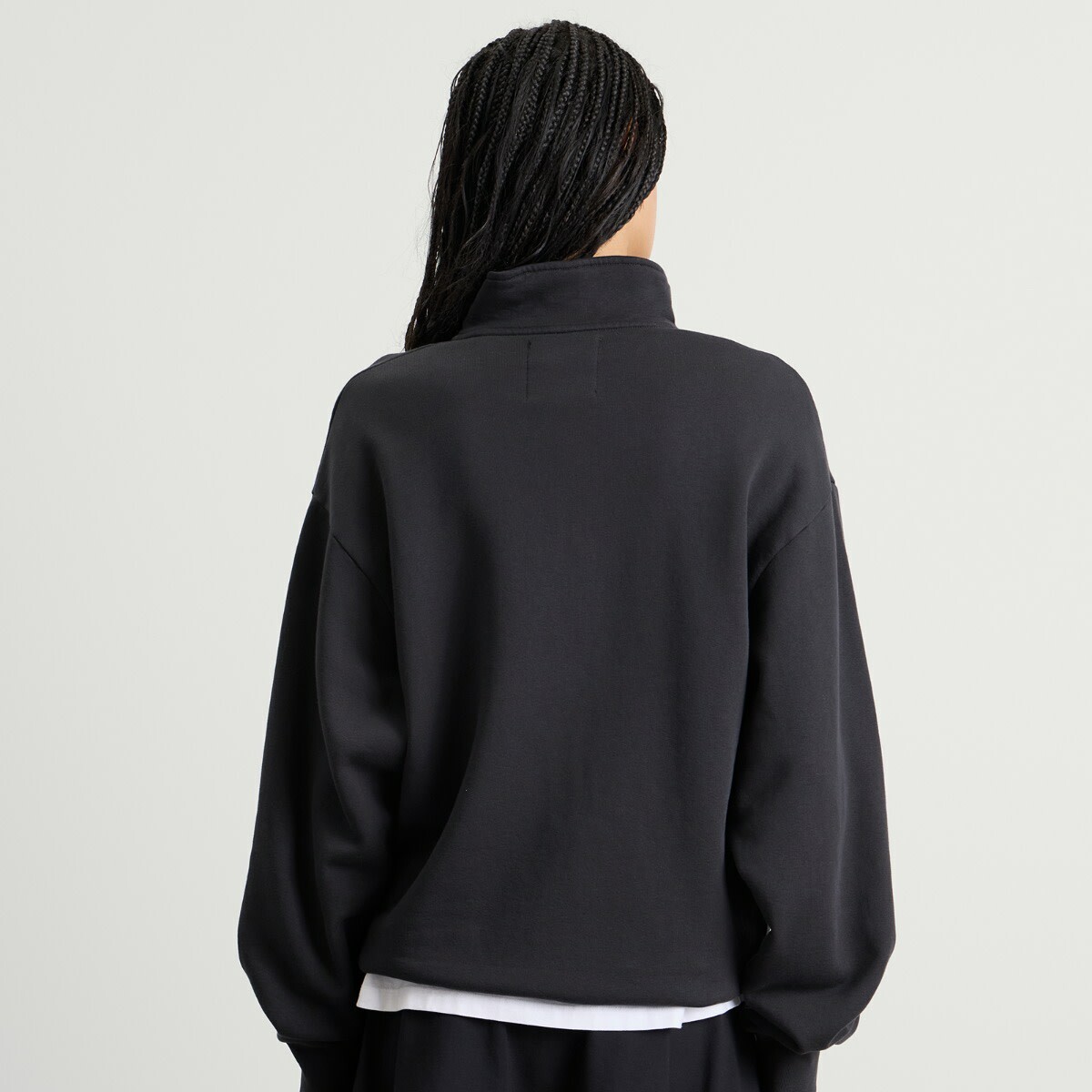 END. Slice Half Zip Sweat in Cinder Black