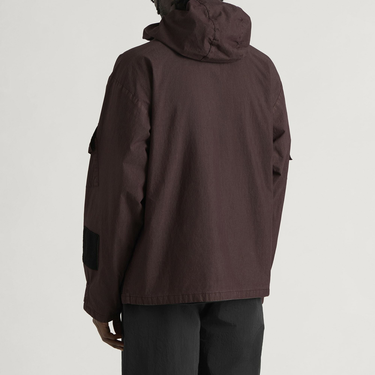 Umbro by Slam Jam Men's Midfield Jacket in Plum Grey