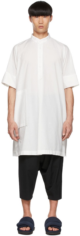 Photo: 132 5. ISSEY MIYAKE White Polyester Shirt