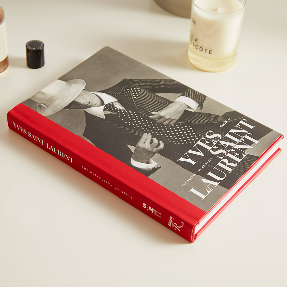 Publications Yves Saint Laurent in Florence MÃ¼ller