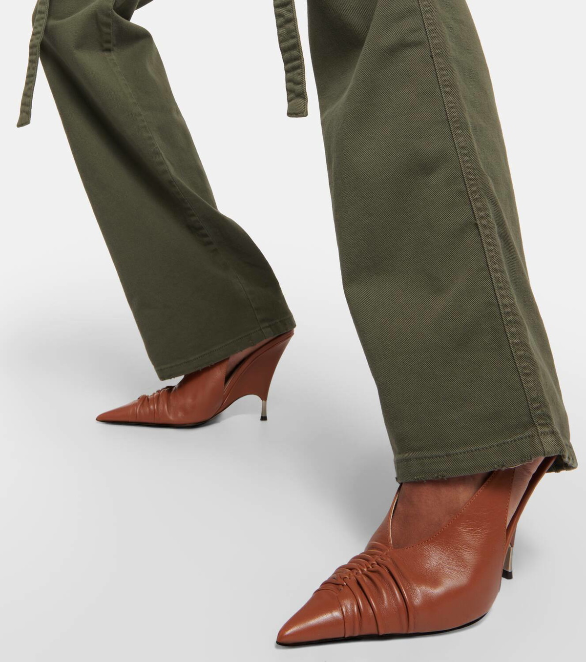 Blumarine Leather slingback pumps