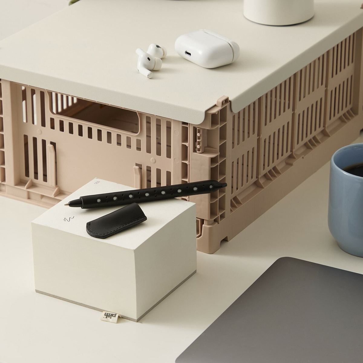 Hender Scheme Pen in Black 