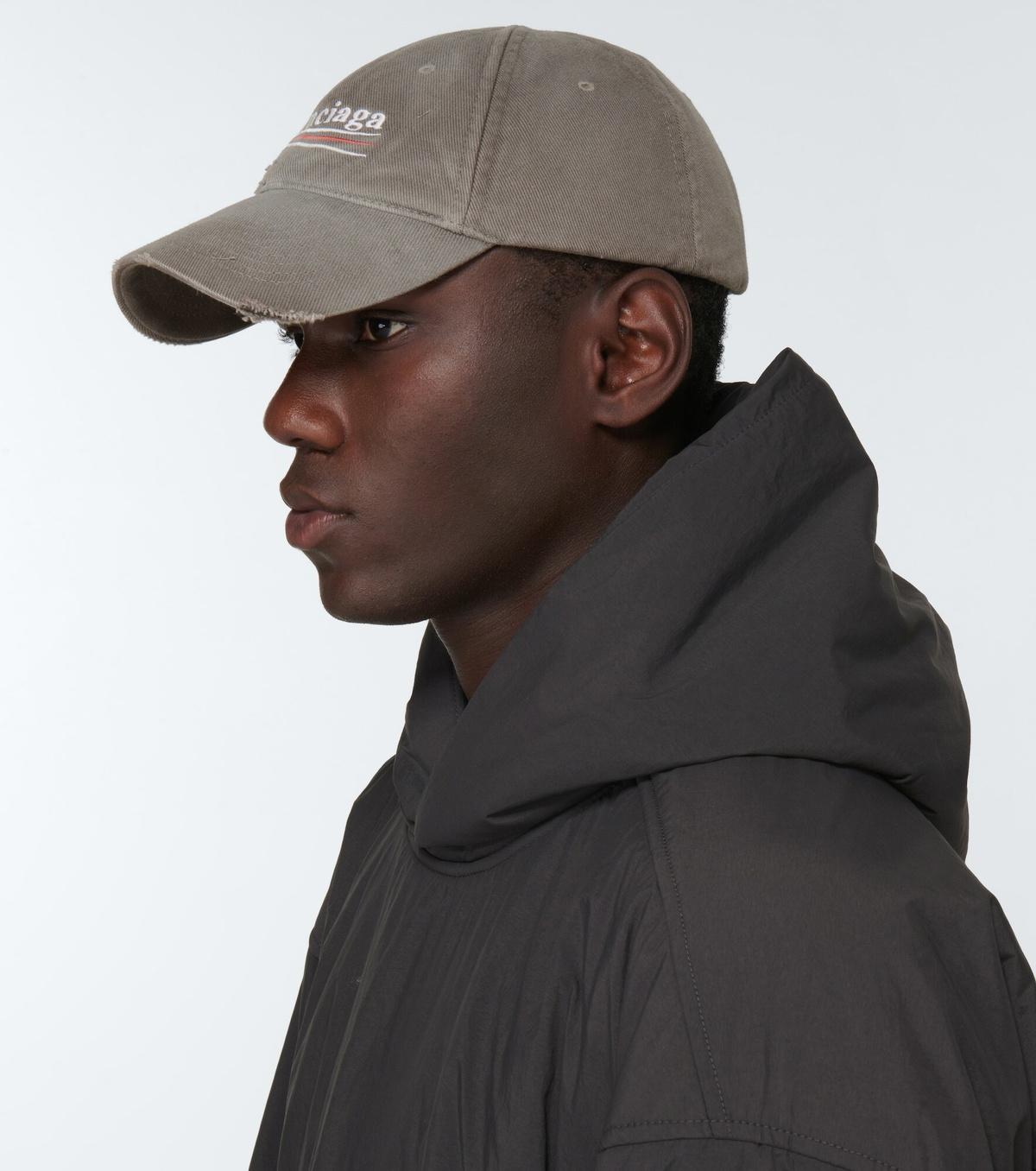 関税込★ギフトにも【BALENCIAGA】Political Campaign Cap Balenciaga Men's Political Campaign Cap in Black/White