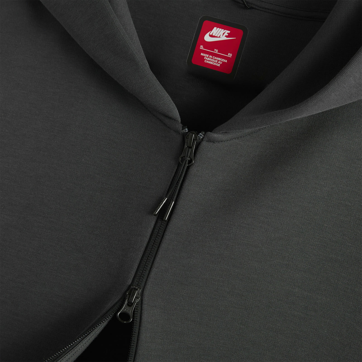 Nike Men's Full Zip Tech Fleece Hoodie in Anthracite/Black