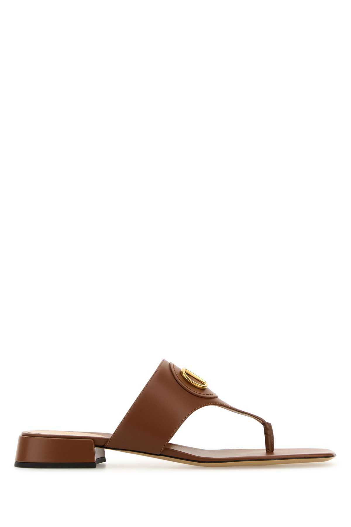 サンダル・ミュール Valentino Garavani Caramel Leather Vlogo Thong Valentino Garavani VLogo leather thong sandals Valentino