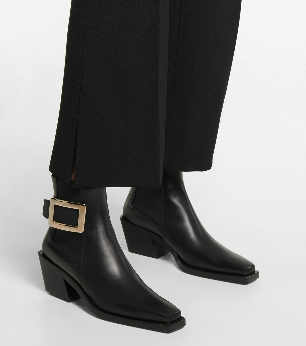 roger vivier chelsea boots