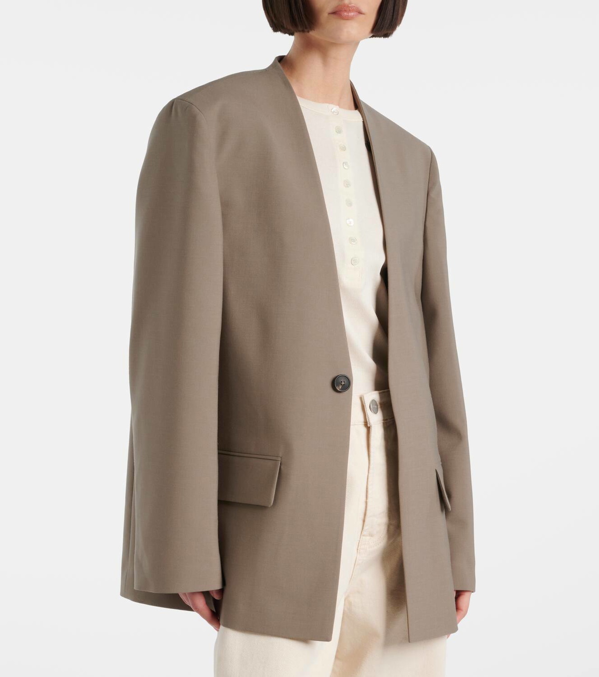 Róhe Deconstructed belted blazer