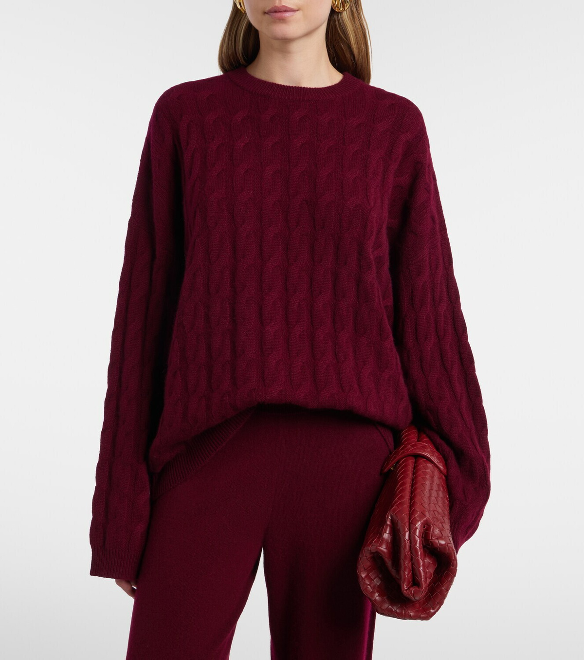 Lisa Yang Seymour cable-knit cashmere sweater