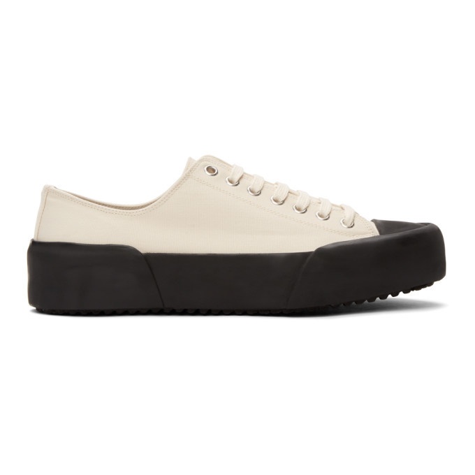 Photo: Jil Sander Off-White and Black Canvas Sneakers