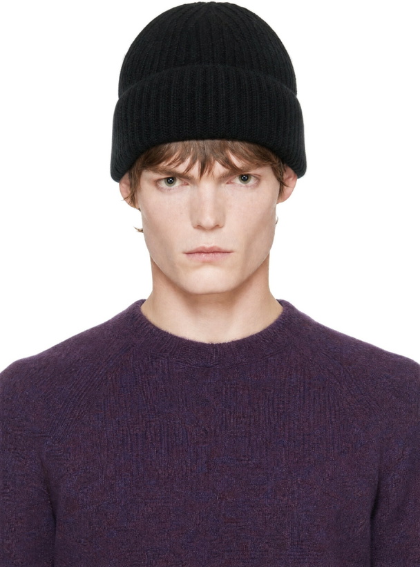 Photo: LISA YANG Black Menton Beanie