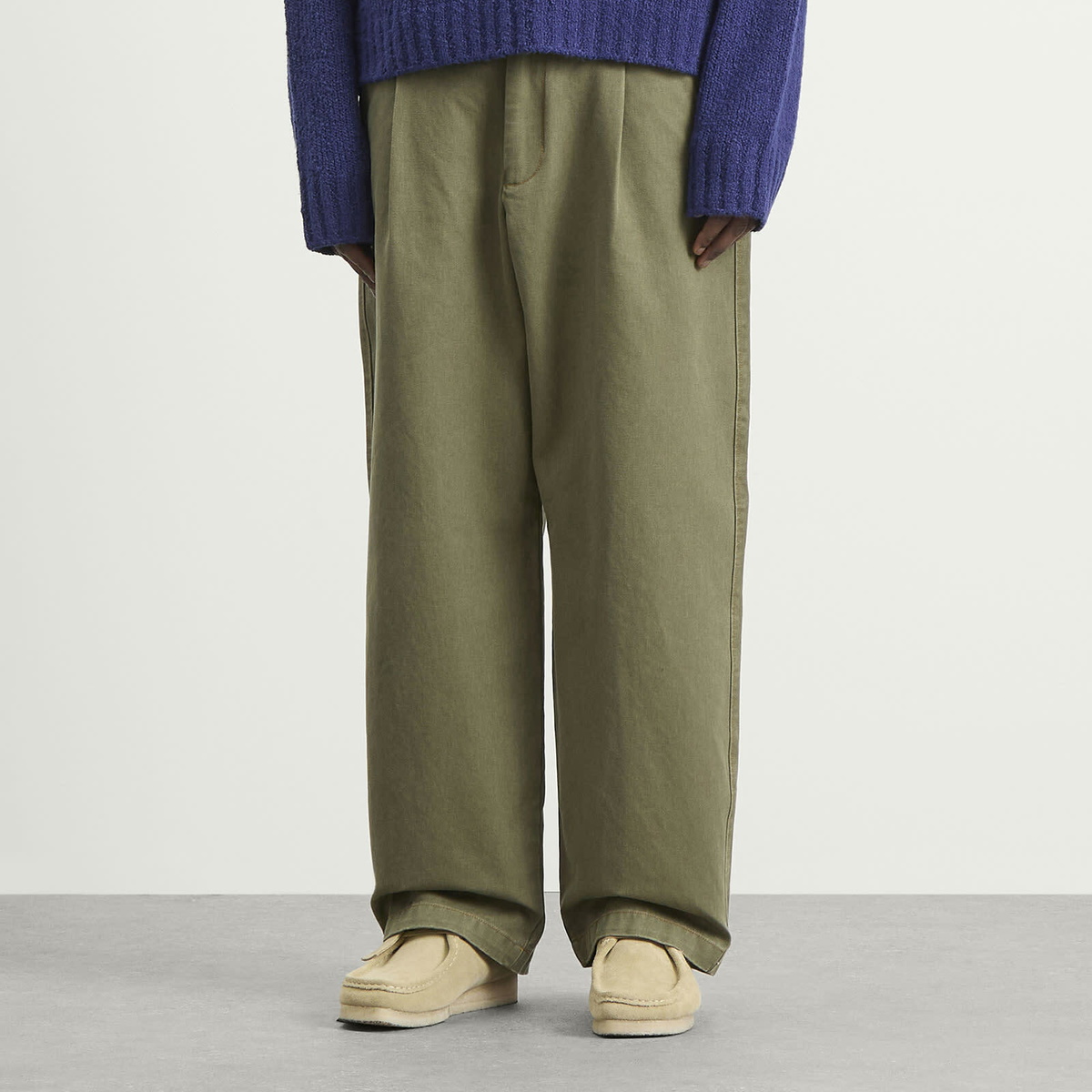 Bound Men's Heavy Canvas Workwear Trousers in Army