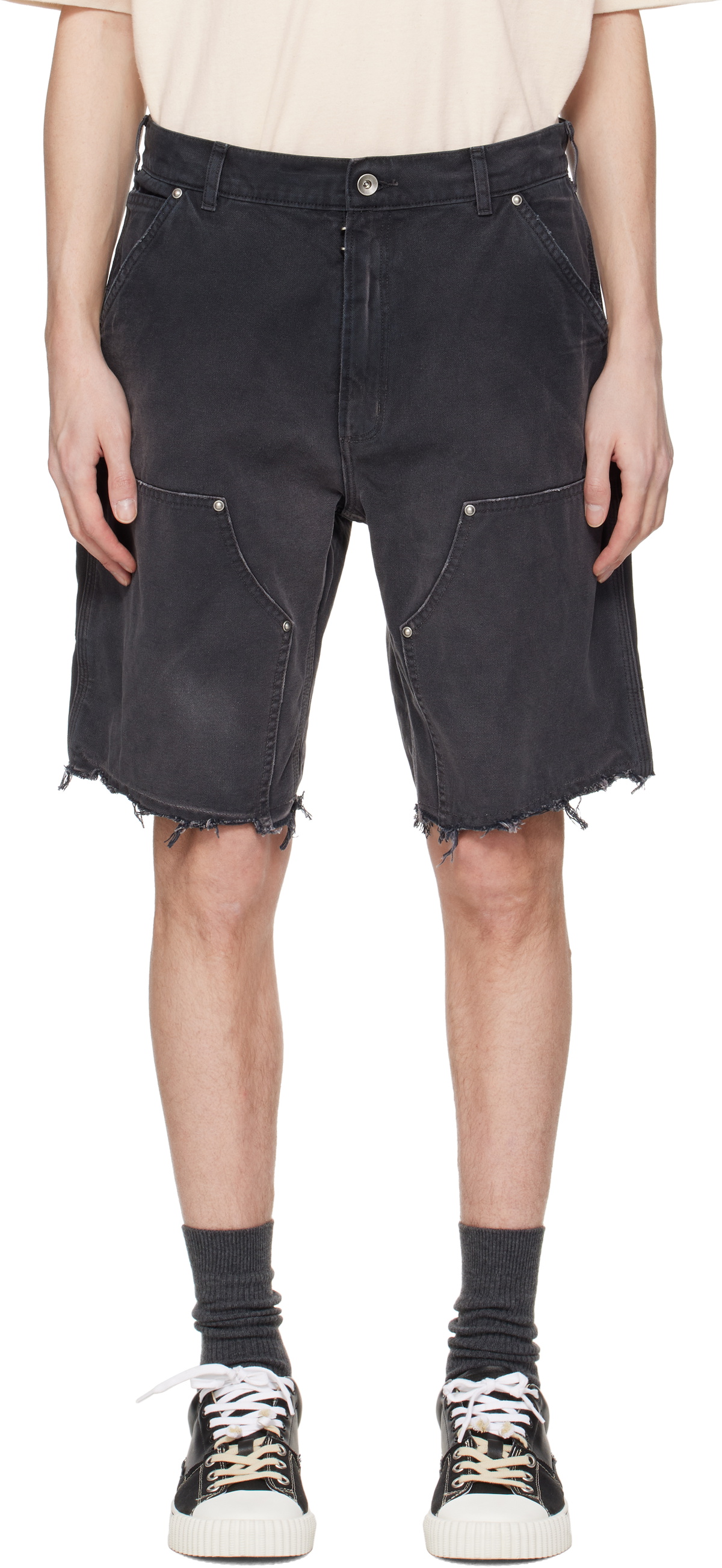 【MAISON MARGIELA】DENIM SHORTS gray-stud-denim-shorts.jpg
