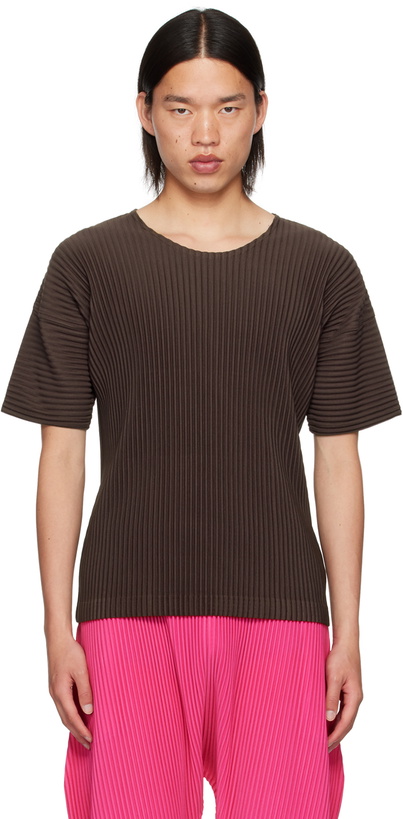 Photo: HOMME PLISSÉ ISSEY MIYAKE Brown Monthly Color June T-shirt