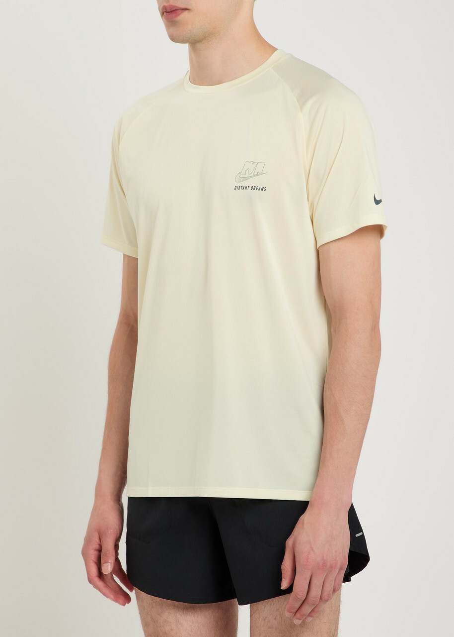 Nike Stride Distant Dreams Running T-shirt Off White