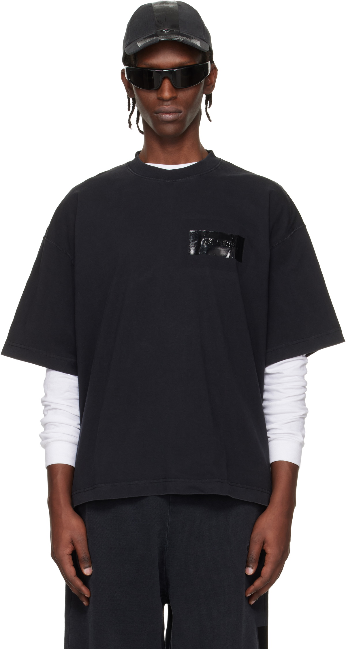 VETEMENTS Black 'Xes' T-Shirt Vetements