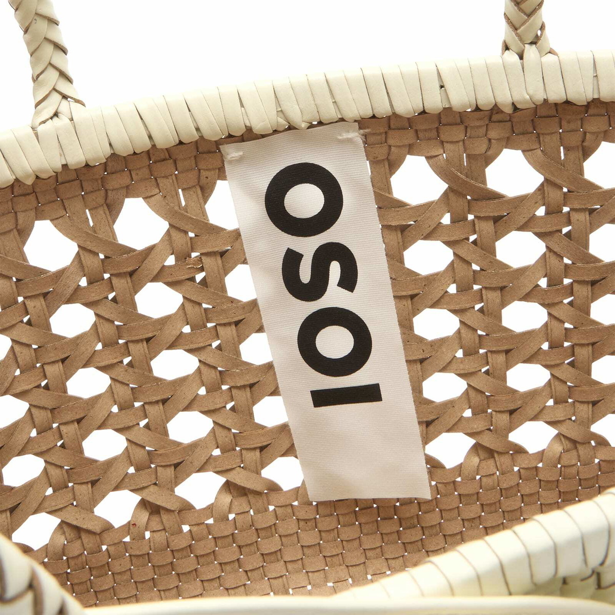 OSOI Women's Biscuit Shoulder Bag in White 