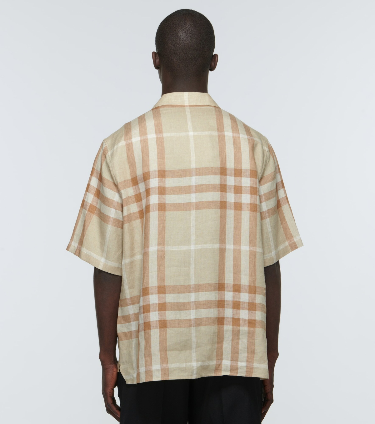 Tシャツ・カットソー Burberry 8093314 C1202 Shirts Beige Burberry - Short-sleeved linen shirt Burberry