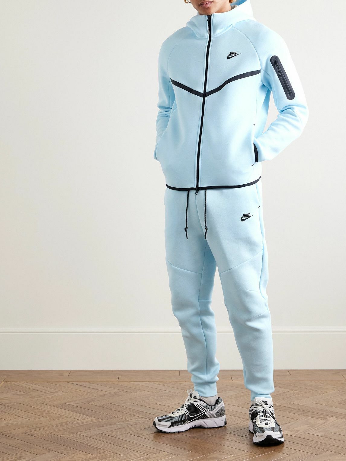 nike tech fleece light blue tracksuit